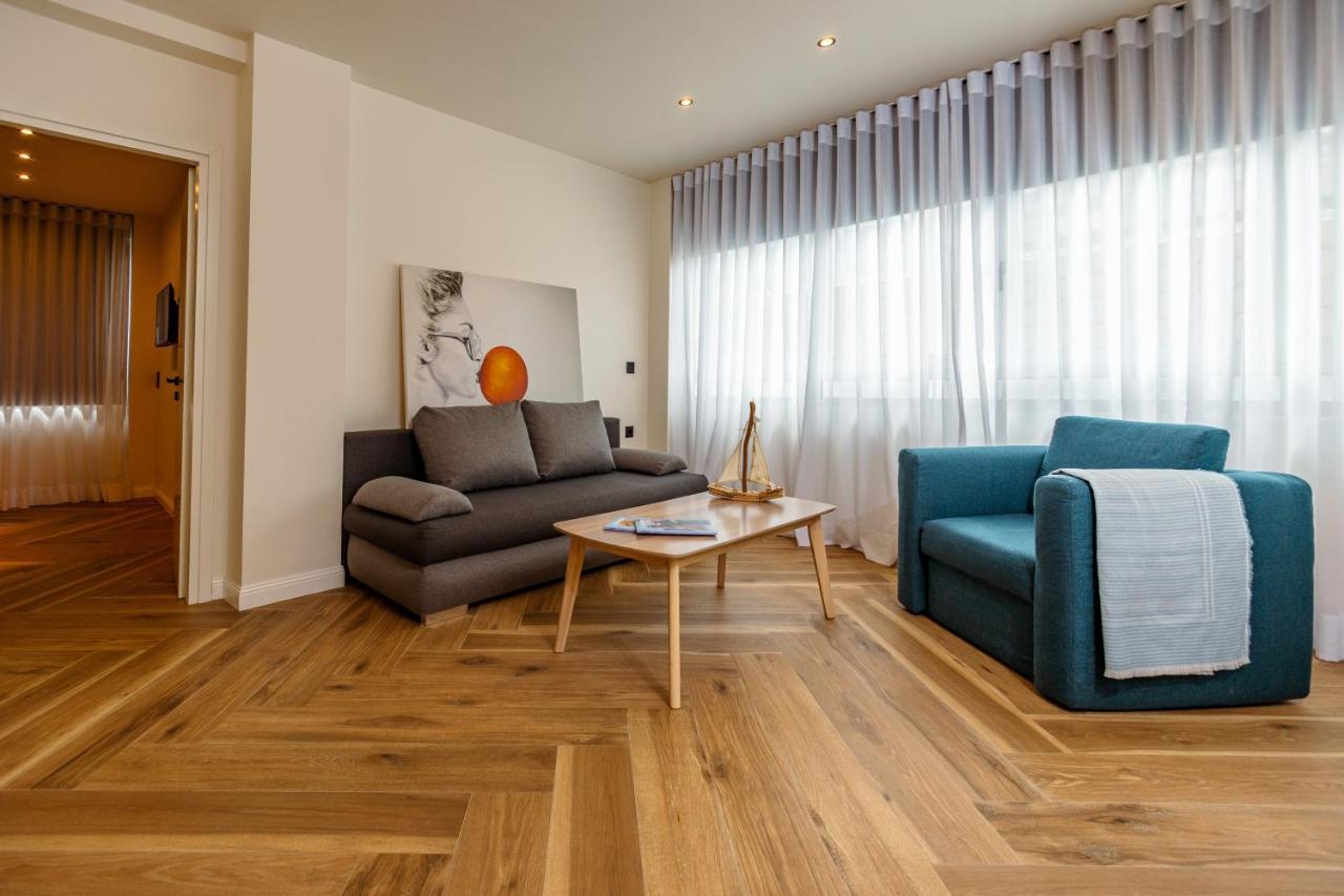 Triple A - Prime Location - Between Monastiraki & Syntagma Square-Free Parking! Atény Exteriér fotografie