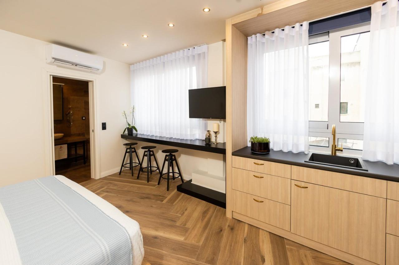 Triple A - Prime Location - Between Monastiraki & Syntagma Square-Free Parking! Atény Exteriér fotografie
