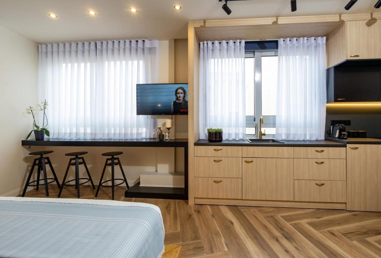 Triple A - Prime Location - Between Monastiraki & Syntagma Square-Free Parking! Atény Exteriér fotografie